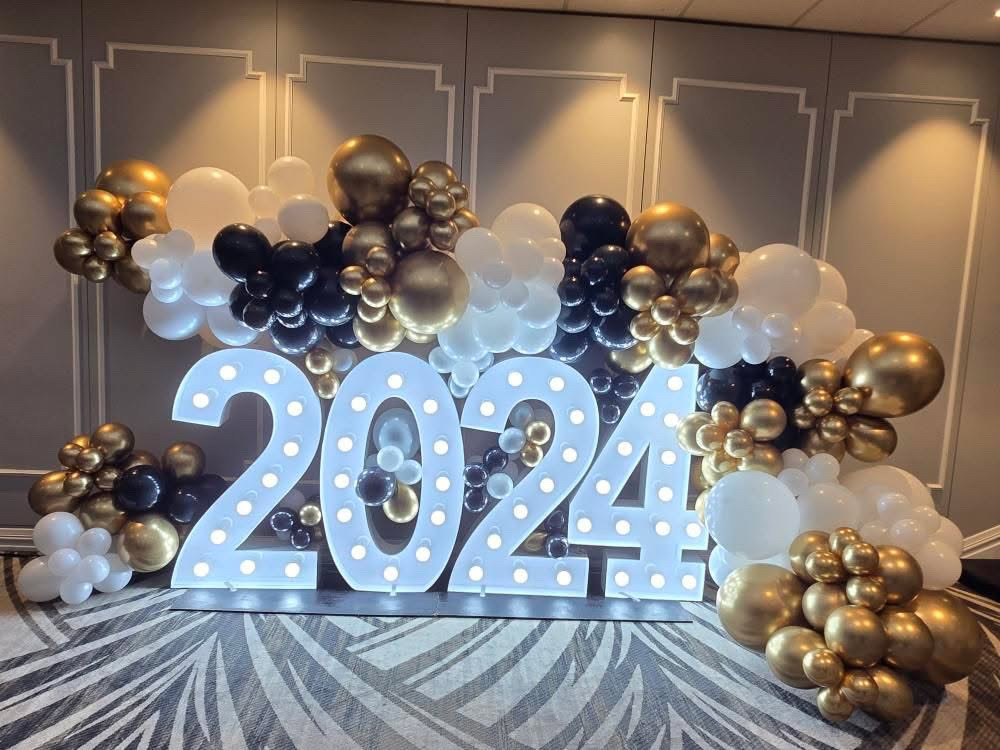 Light up number "2024"